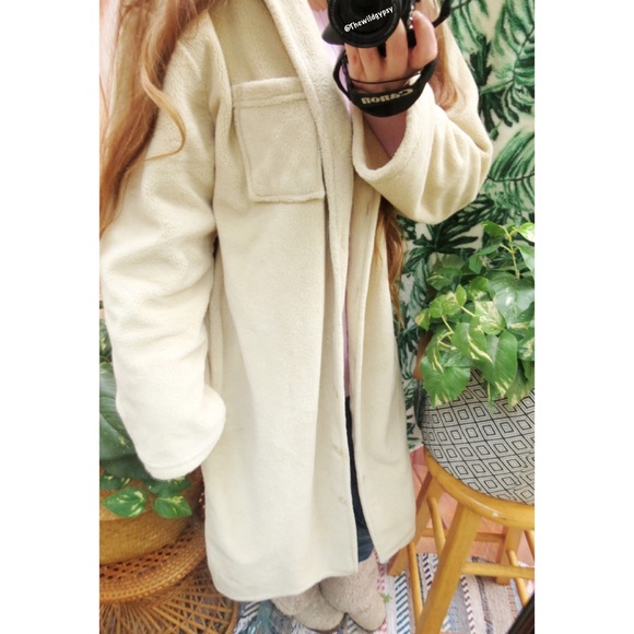 Vintage cozy neutral cream oversized longline teddy coat ☕️ - Picture 3 of 9
